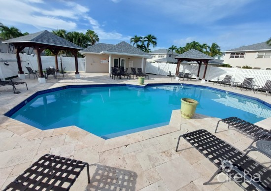 Palm Springs One Bedroom With Garden September 1st