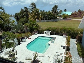 Patricks Avenue Home With Pool Available July To December
