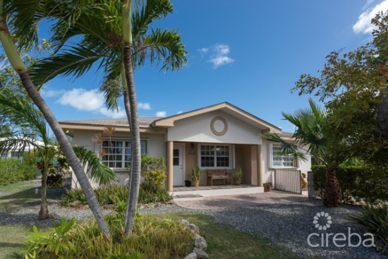 Pet Friendly Home With Pool