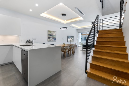 Plymouth 18, 2 Bed Condo