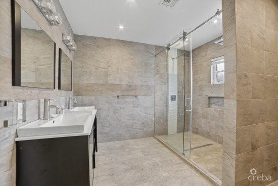 Prospect 3 Bed Single Family Home W/ 2-car Garage And Fenced Yard