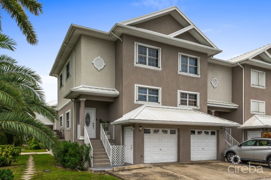 Renovated Lakeland Villas #44 End Unit (3b/3b + Garage&deck)