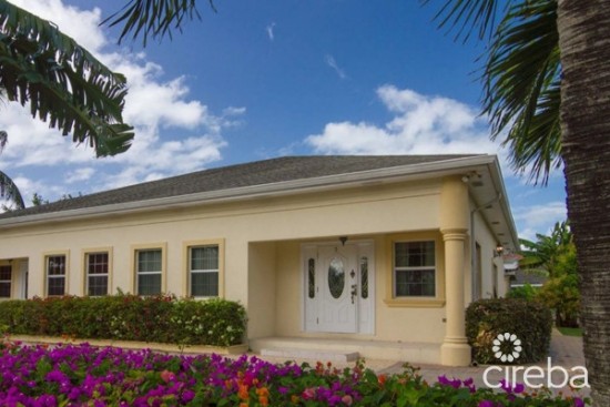 Rosemary St. 2 Bed 2 Bath Apartment
