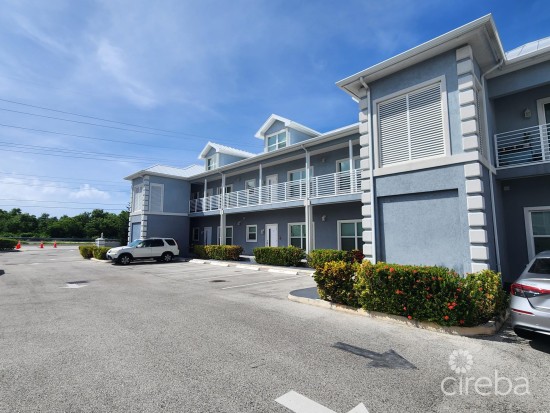 Royal Pines 3 Bedroom (loft-style)