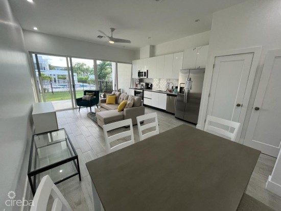 Sapphire One Bed Garden Unit - Nw Point Rd