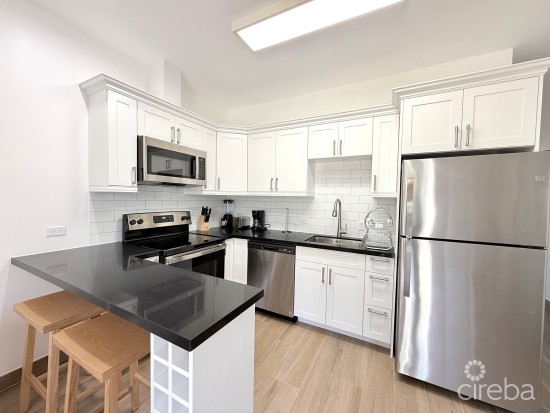 Sea Mist 1 Bed Condo - West Bay
