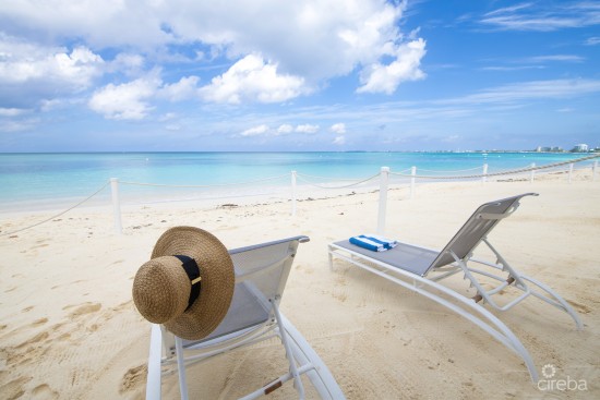 Seascape  Stylish Studio On Seven Mile Beach