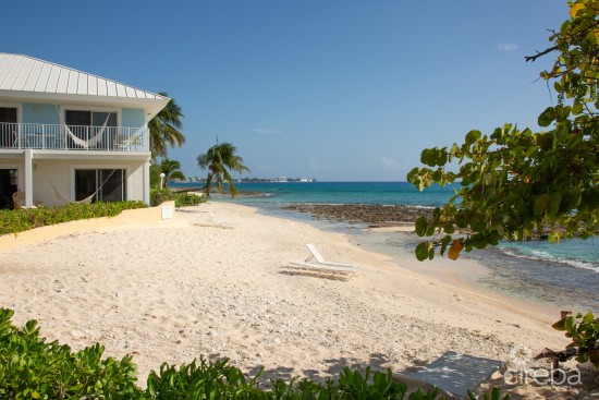 Seven Mile Beach Oceanfront 2 Bedroom