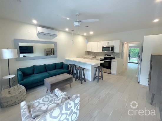 Siena Gardens Modern 1 Bed