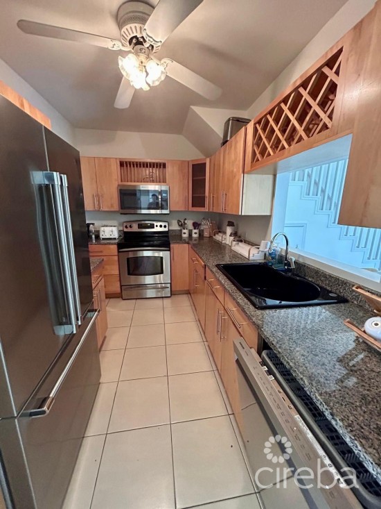 South Sound 3 Bed + Den
