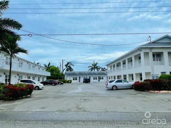 Spacious 2 Bedroom Condo In West Bay! (sandscape Residence's)
