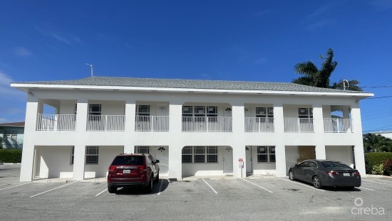 Spacious 2 Bedroom In West Bay!