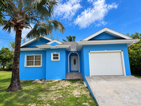 Spacious 3-bedroom Home In A Quiet Family Neighbourhood