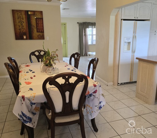 Spacious And Private 3bed Home In West Bay