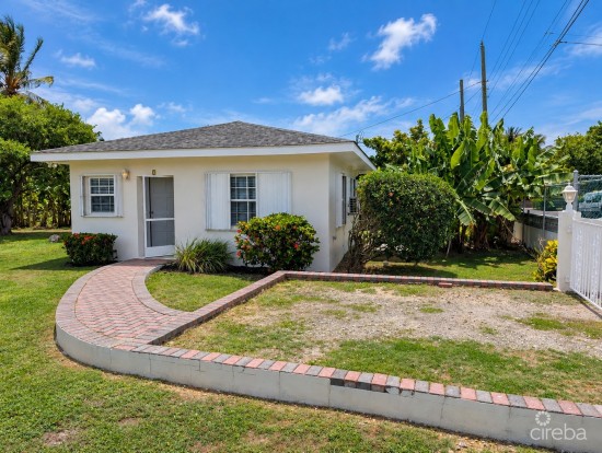 Spotts Newlands Road -  1 Bed Cottage Home