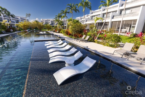 Vela- Fabulous Multi-level Condo For Long-term Lease