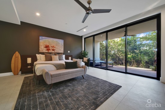 Vida Ground Floor Studio All Inclusive Available May 1st Long Term