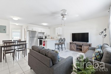 West Bay Immaculate One Bed       Avail 1st May